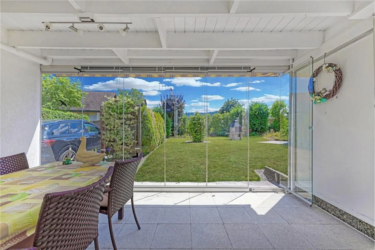 6½-Room Single-Family House with Plenty of Space to Feel Good - Photo 3 of 13