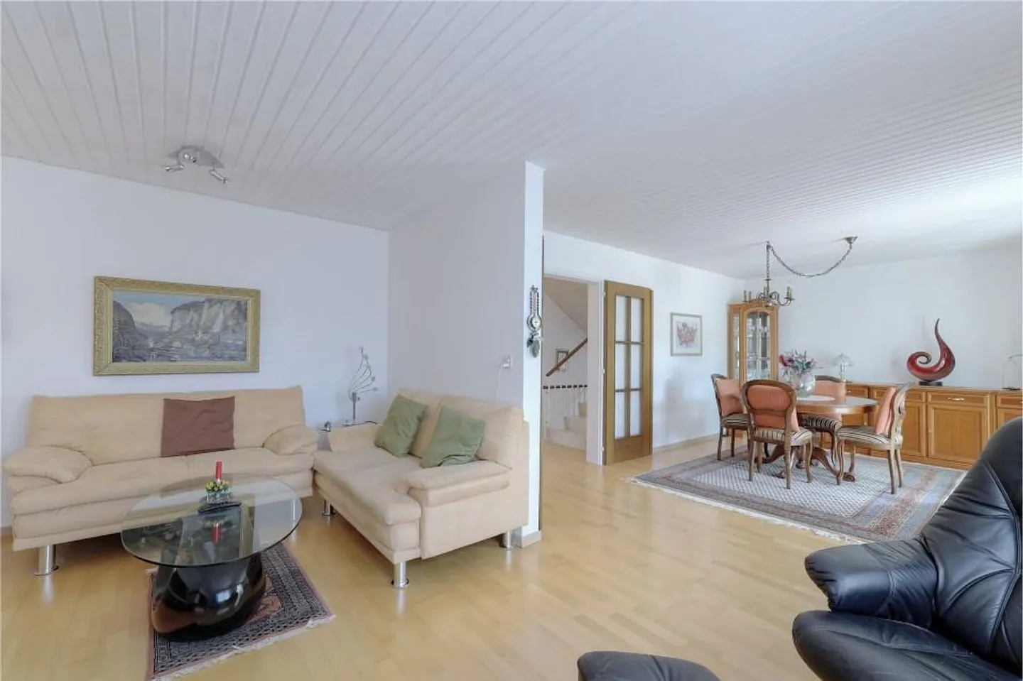 6½-Room Single-Family House with Plenty of Space to Feel Good - Photo 7 of 13