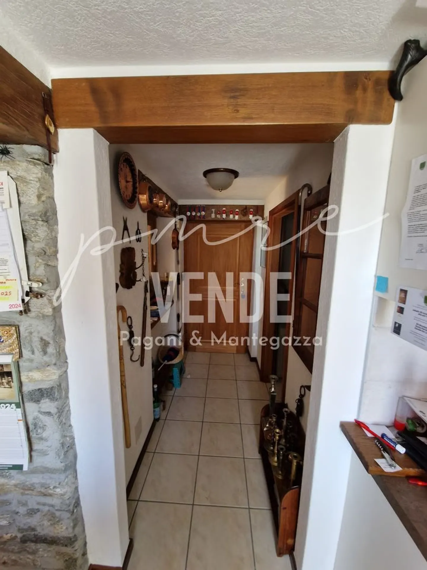 AFFASCINANTE APPARTAMENTO DI 5.0 LOCALI IN CASA BIFAMILIARE RUSTICA CON GROTTINO E GIARDINO PANORAMICO - Foto 12 di 21