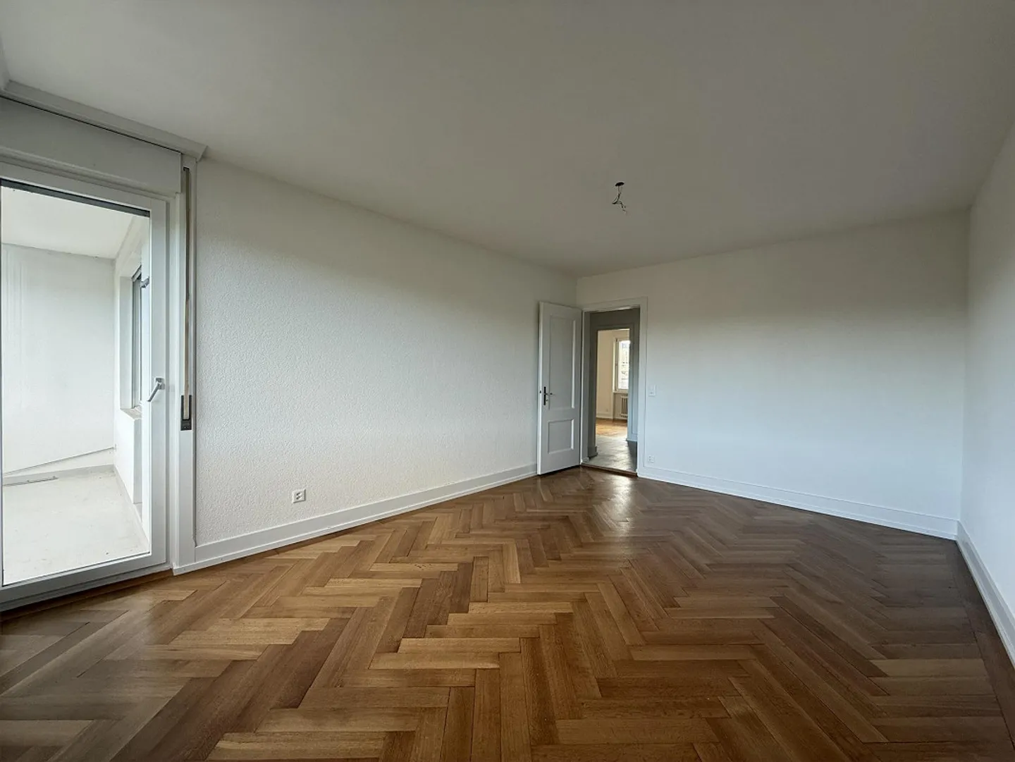 Appartamento 3 locali centrale e recentemente ristrutturato a Berna - Foto 2 di 11