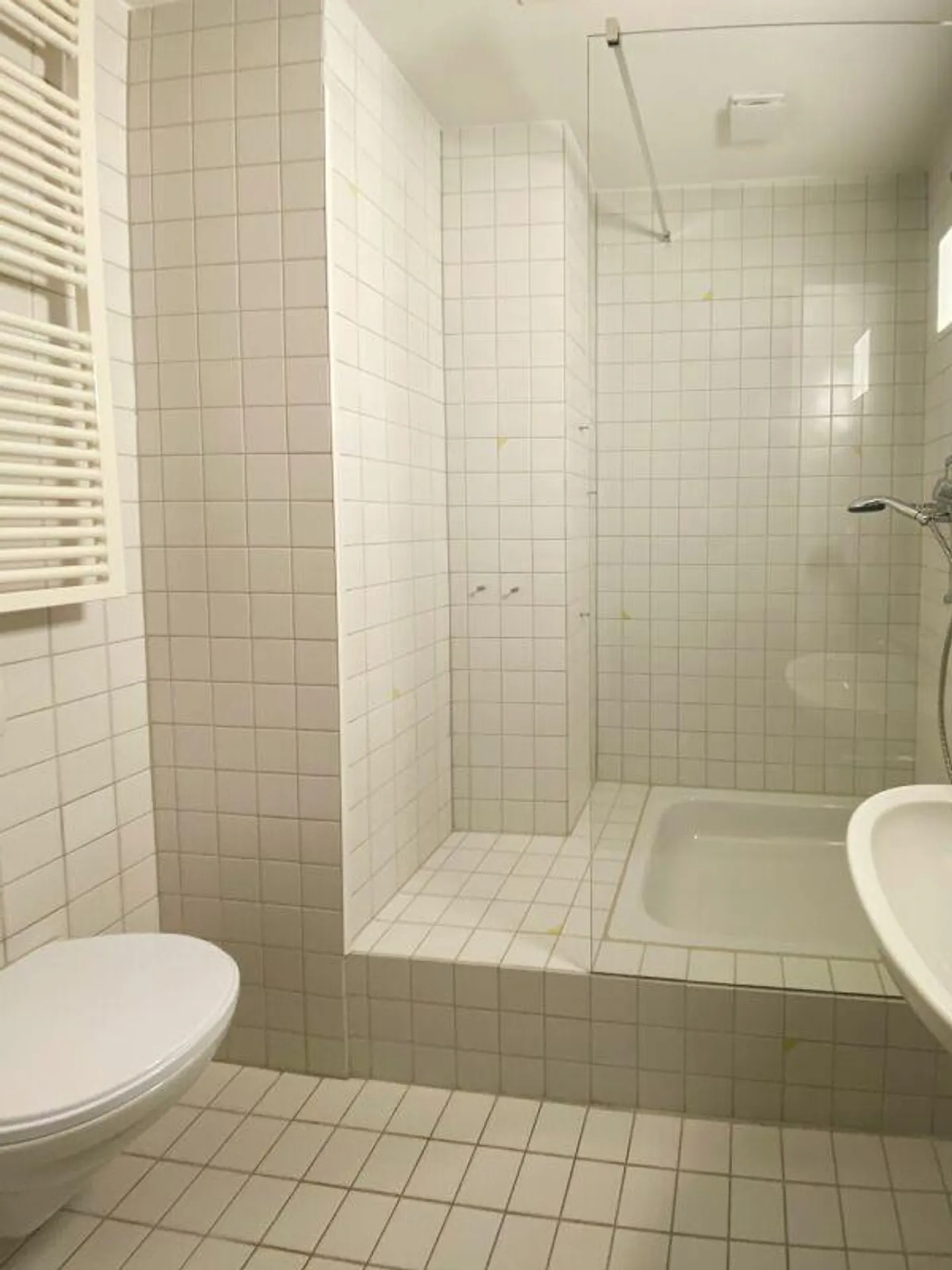 Representative 6.5-room old building apartment with generous 209 m² living space - Photo 15 of 25