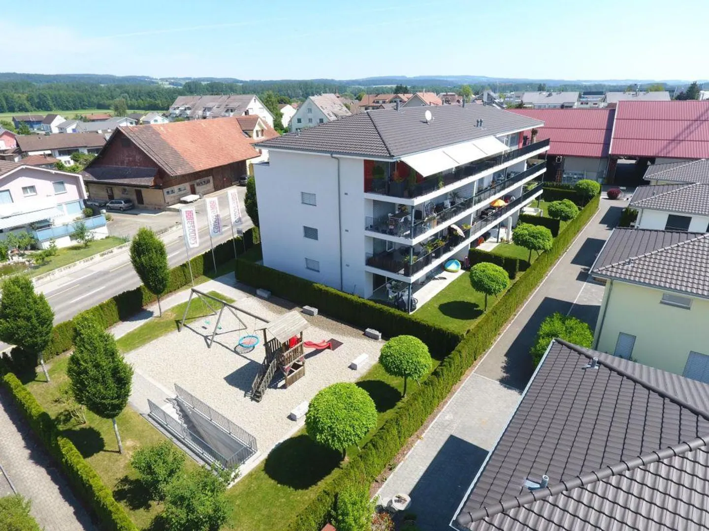 Grosszügige 5.5 Wohnung mit Fernblick ins Grüne - Photo 2 of 11