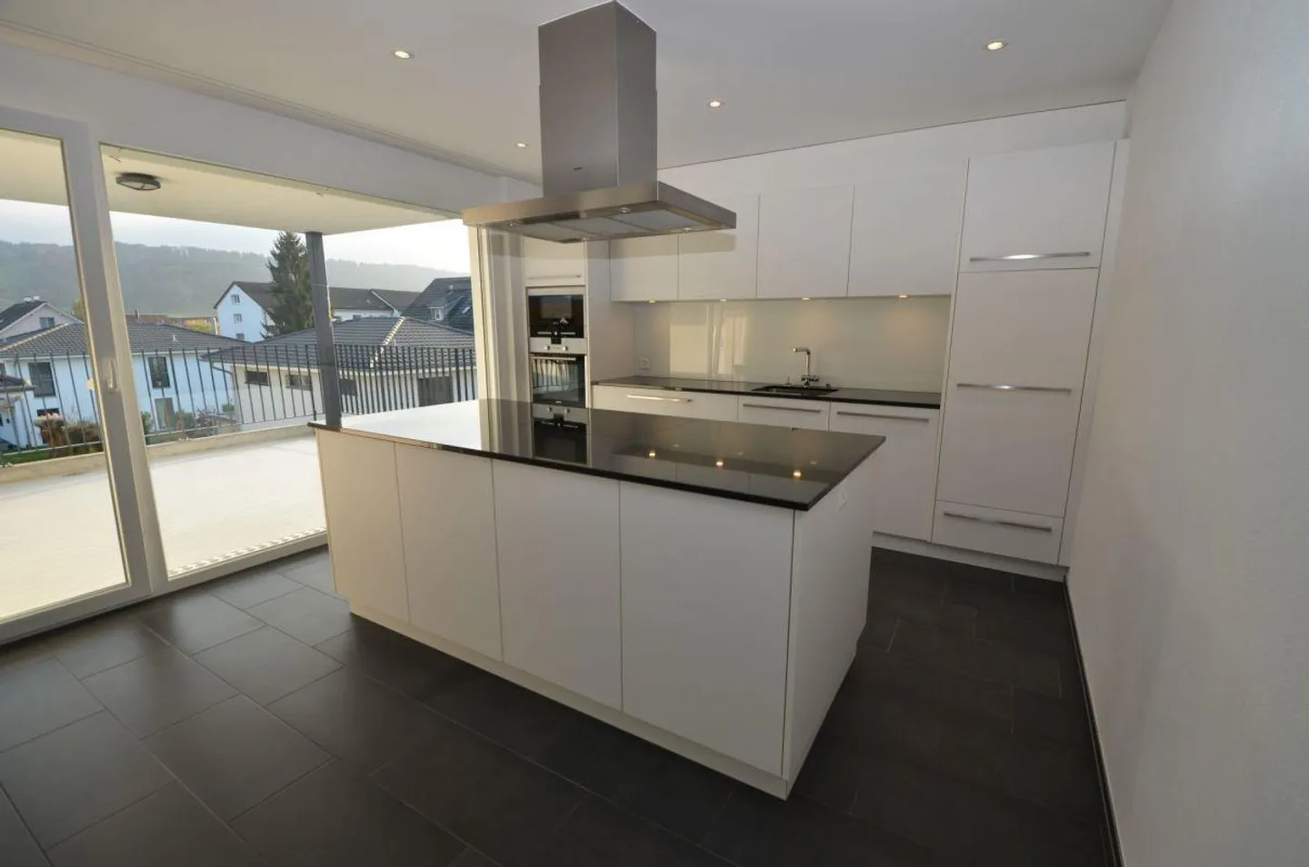 Grosszügige 5.5 Wohnung mit Fernblick ins Grüne - Photo 5 of 11