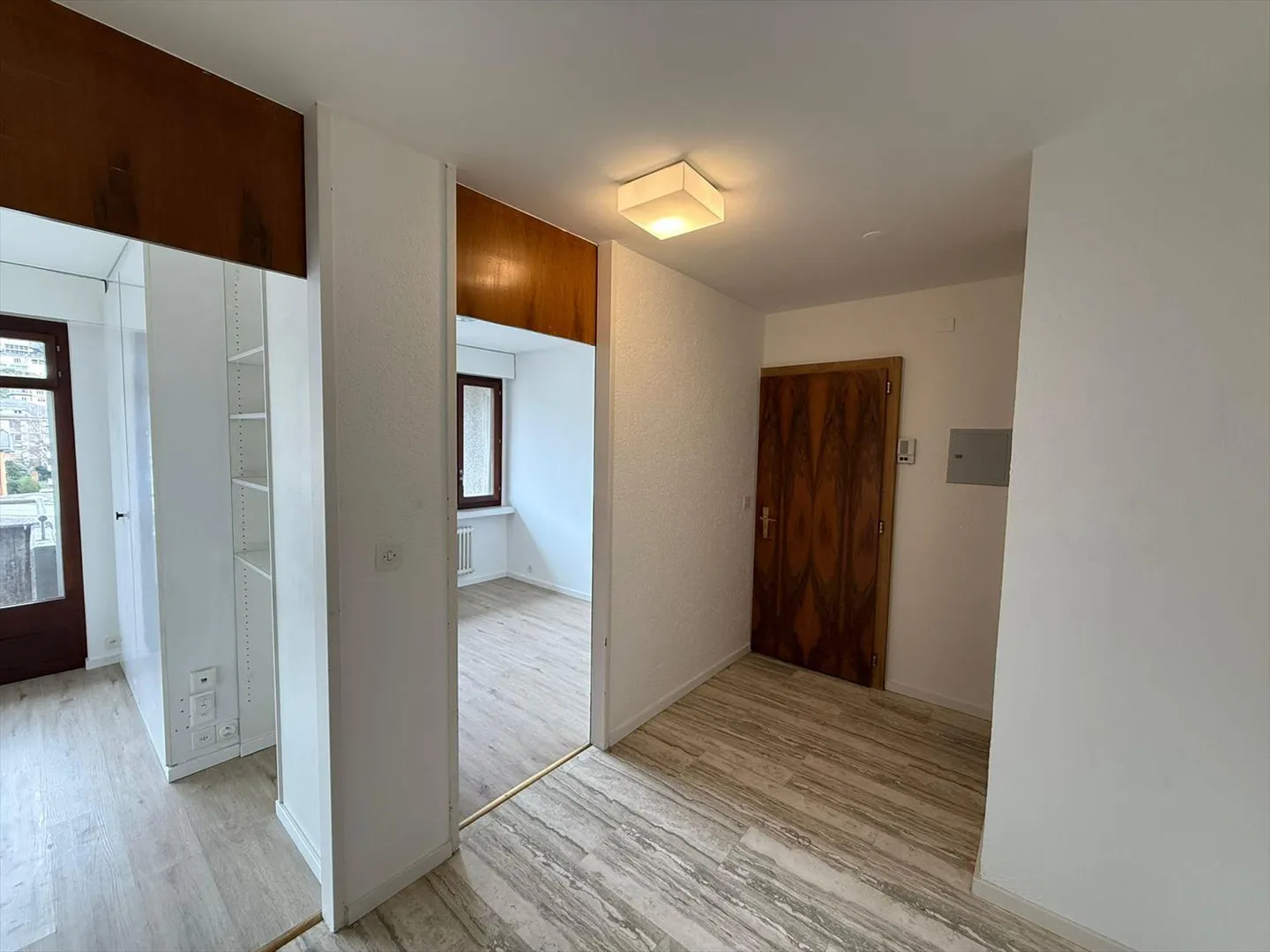 Appartamento 2.5 locali - Foto 3 di 10