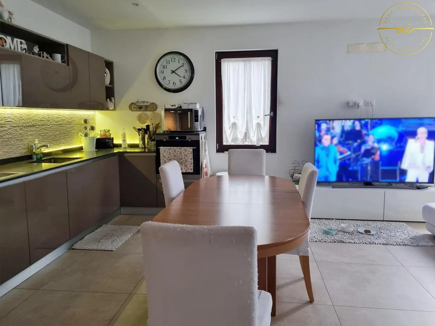 APPARTEMENT MODERNE 3.5 PIÈCES DANS LE NOYAU DE COLDRERIO - Photo 2 sur 4