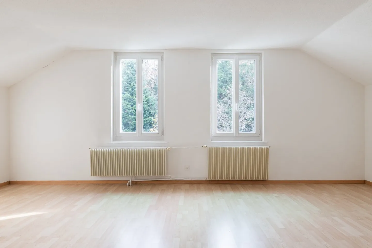 Adatto alle famiglie e vicino alla natura: Ampia casa bifamiliare con molto spazio esterno - Foto 13 di 21