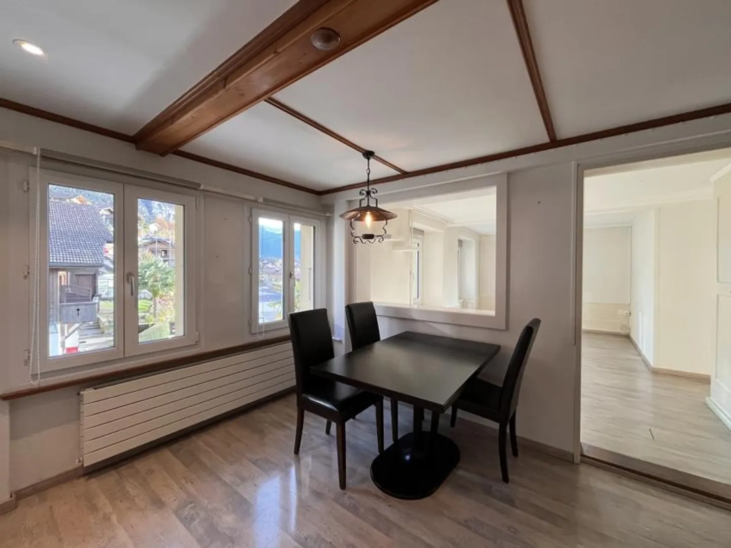 hübsche 3.5-Zimmer Wohnung mit schöner See- und Bergsicht - Foto 4 von 11