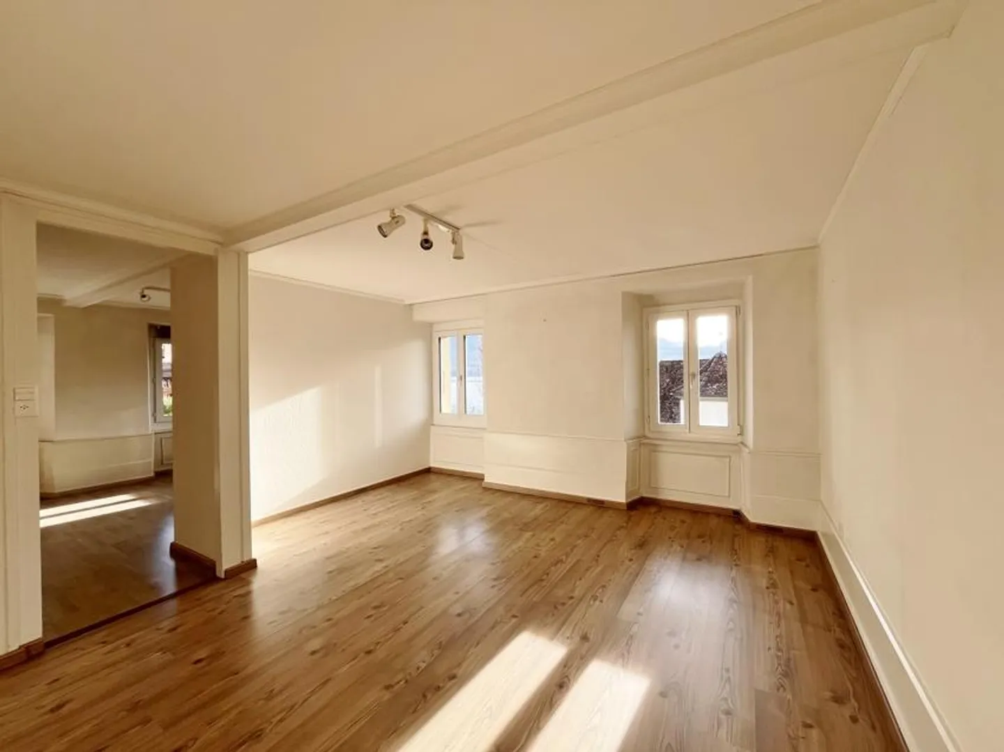 hübsche 3.5-Zimmer Wohnung mit schöner See- und Bergsicht - Foto 7 von 11