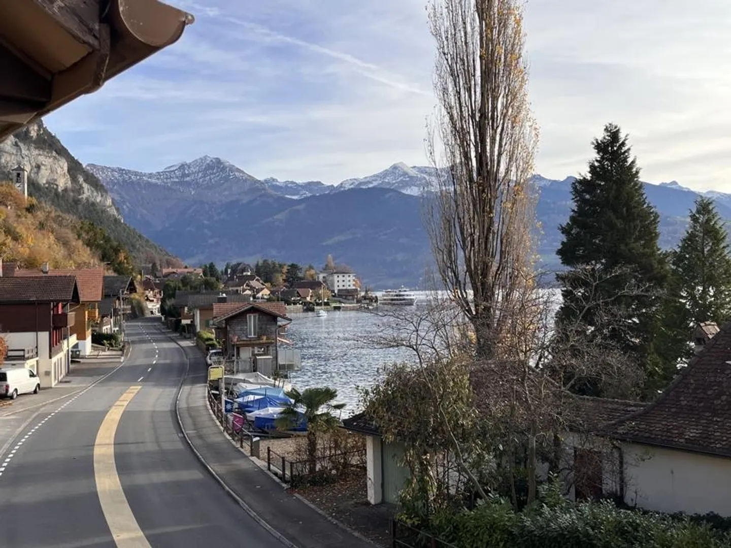 hübsche 3.5-Zimmer Wohnung mit schöner See- und Bergsicht - Foto 9 von 11