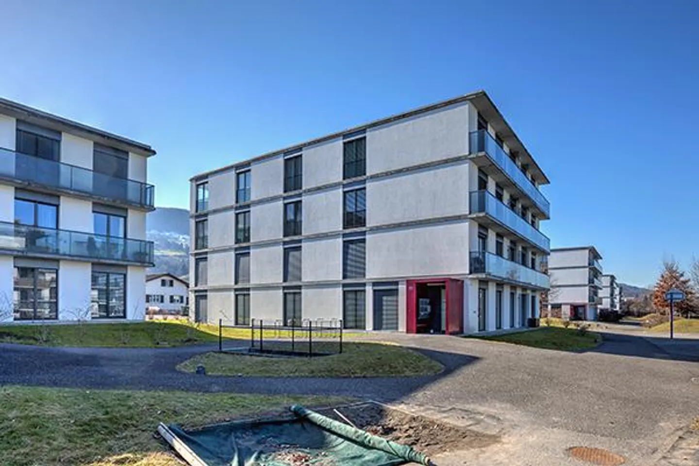 Sichere Einstellplätze verfügbar - Foto 1 von 1