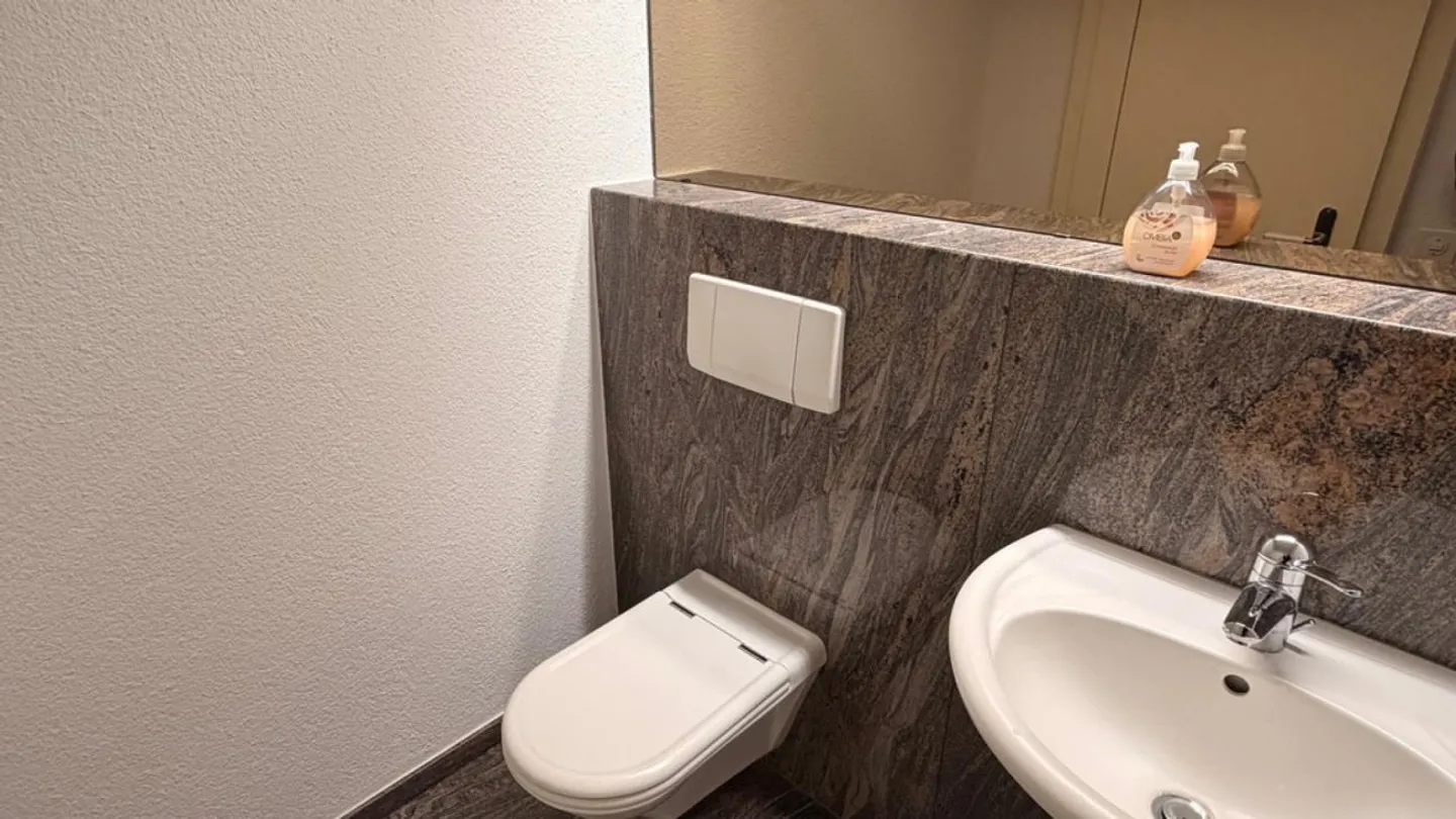 Piano spazioso con vista lontana - Foto 9 di 12