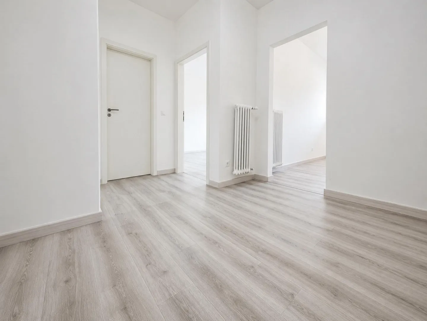 DISPONIBLE À PARTIR DE JUILLET - 2.5 pièces modernes à Chiasso - Photo 3 sur 8