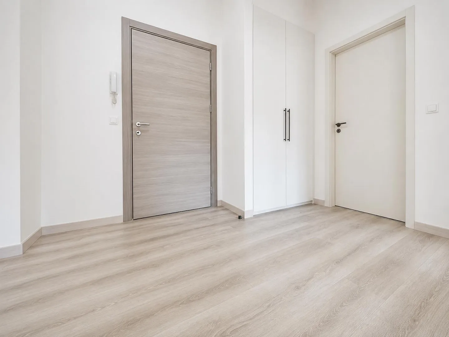 DISPONIBLE À PARTIR DE JUILLET - 2.5 pièces modernes à Chiasso - Photo 4 sur 8