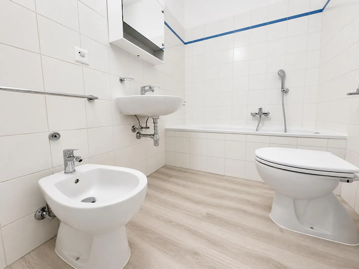 DISPONIBLE À PARTIR DE JUILLET - 2.5 pièces modernes à Chiasso - Photo 6 sur 8