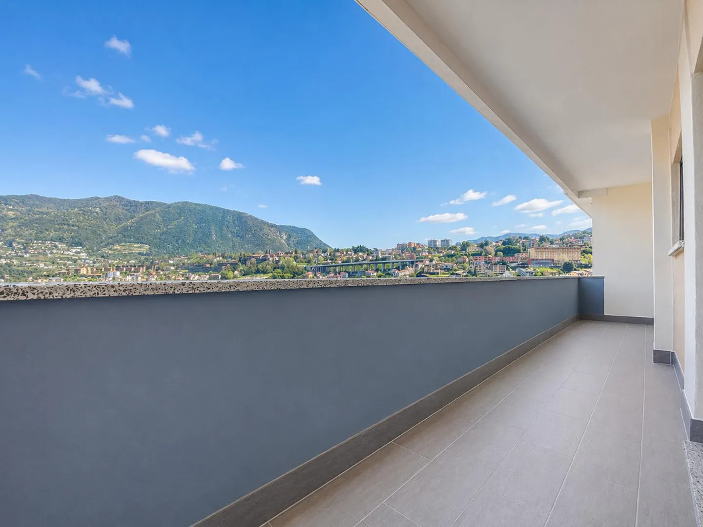 DISPONIBLE À PARTIR DE JUILLET - 2.5 pièces modernes à Chiasso - Photo 7 sur 8