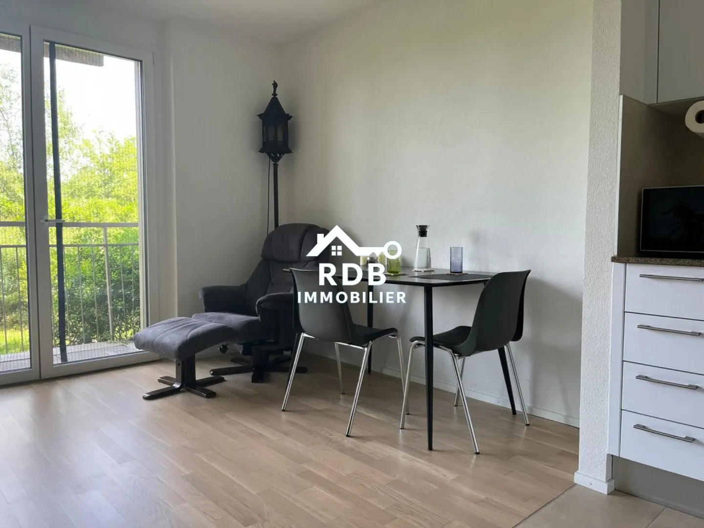 1.5 Room Apartment - Photo 3 of 10