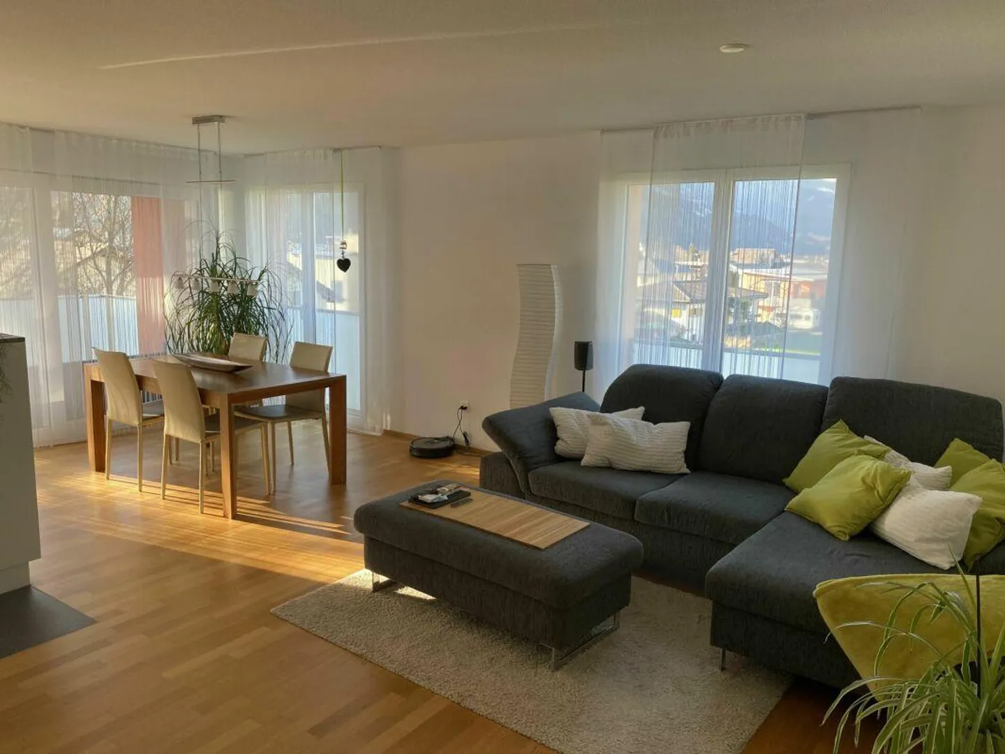 Modernes 3.5-Zimmer-Apartment - Foto 1 von 10