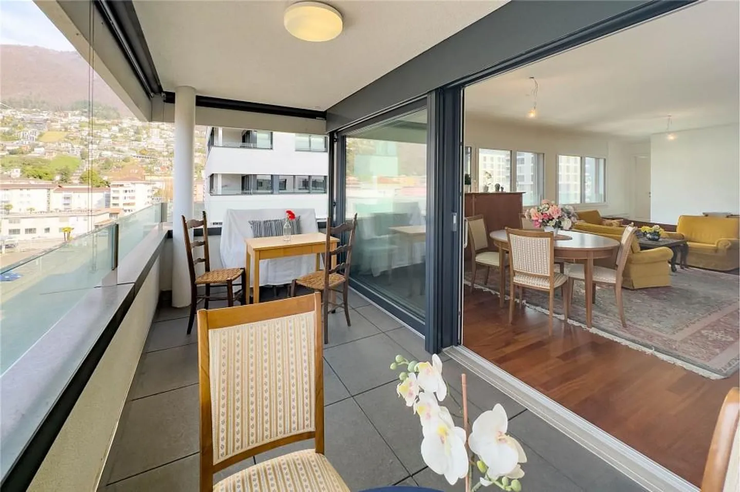 Appartement de 3,5 pièces en parfait état - Photo 1 sur 13