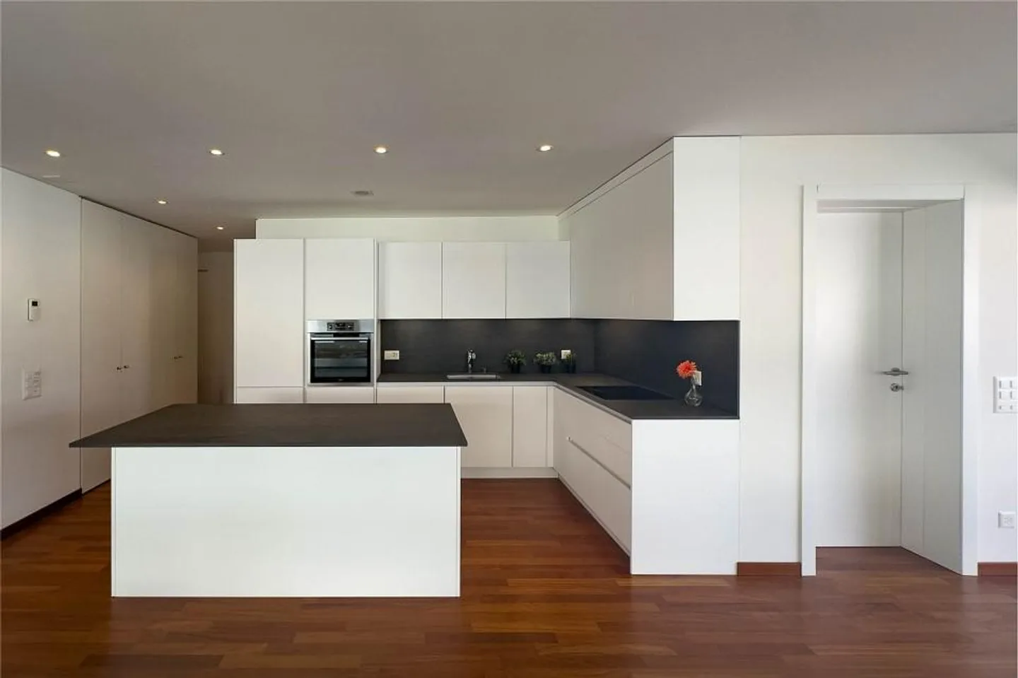 Appartement de 3,5 pièces en parfait état - Photo 10 sur 13