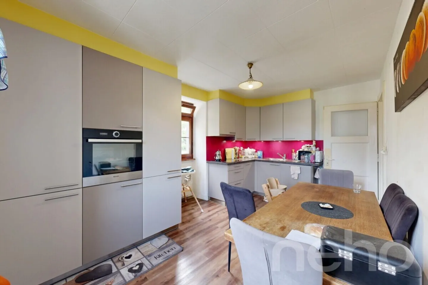 Gebäude mit 2 Wohnungen 3.5 + 1 Dachgeschoss 3.5 vollständig renoviert. - Foto 7 von 12
