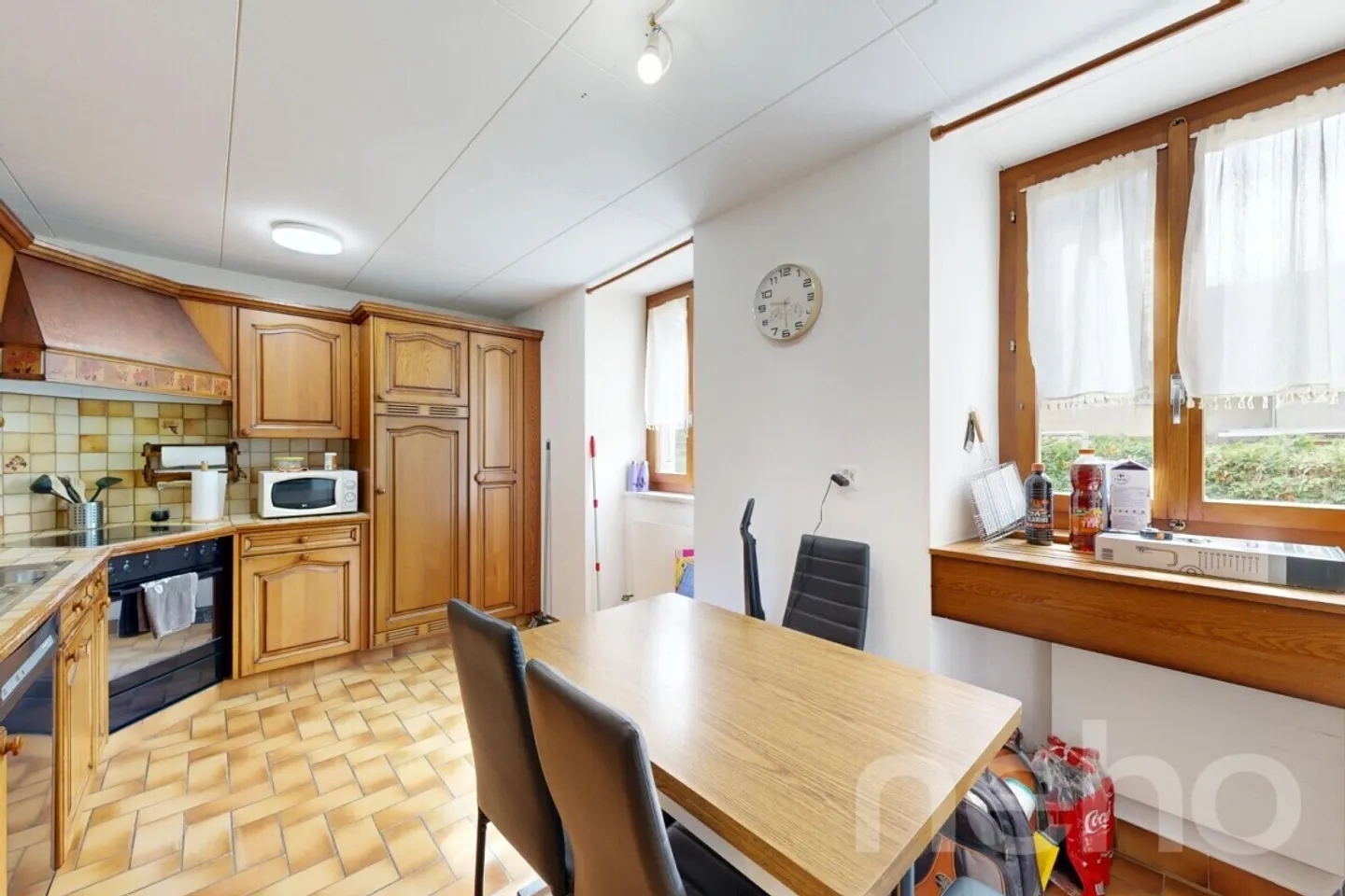Gebäude mit 2 Wohnungen 3.5 + 1 Dachgeschoss 3.5 vollständig renoviert. - Foto 8 von 12