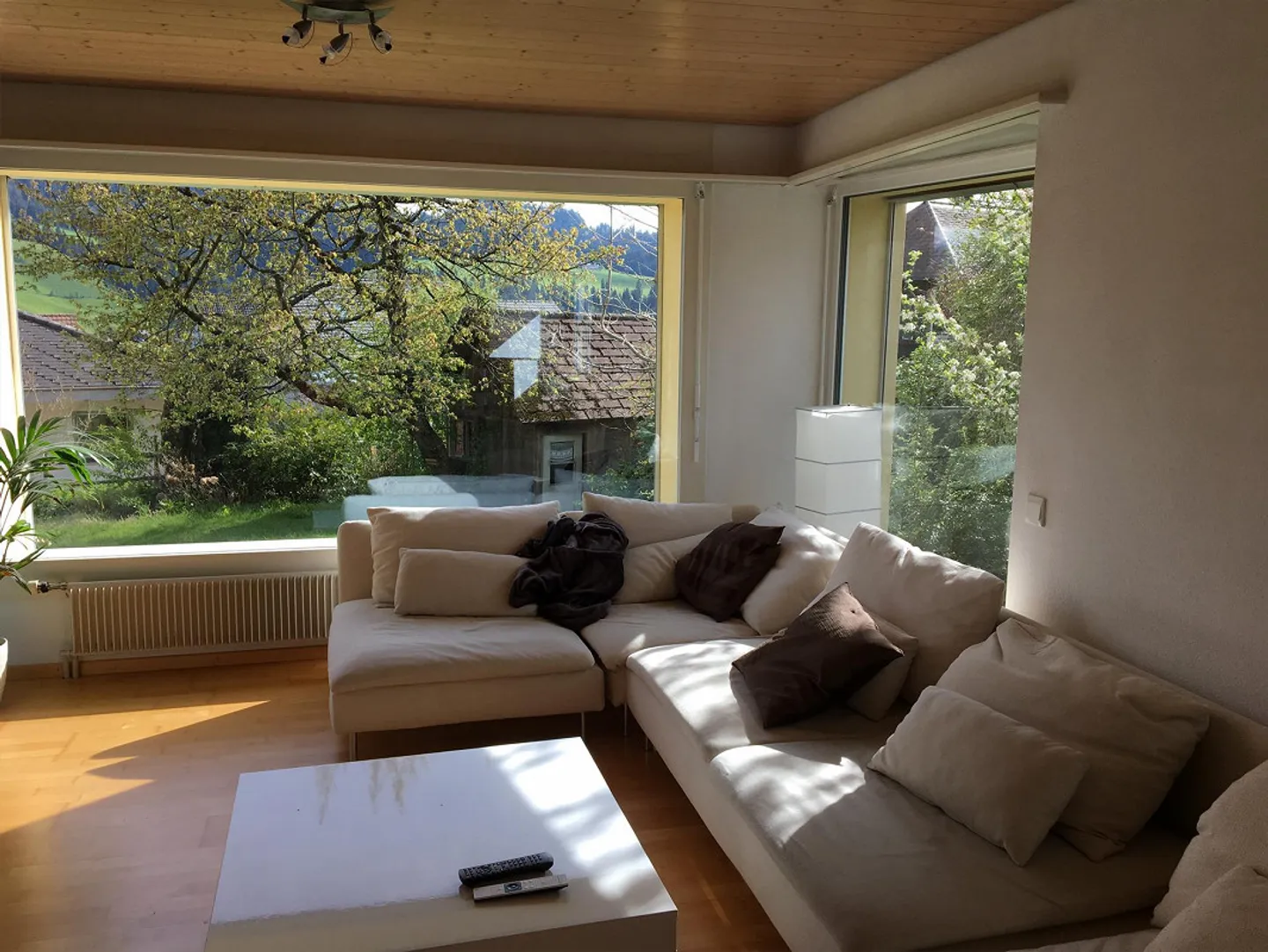 Quiet 6 ½ Room Single Family House in Top Location in 3550 Langnau - Photo 4 of 8