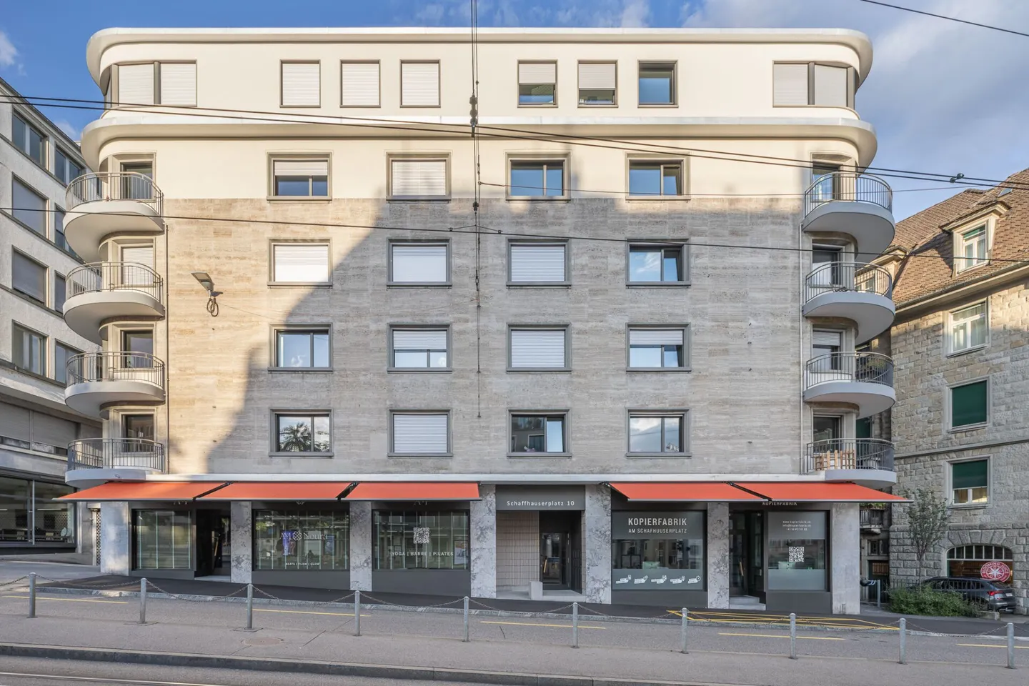 Esclusivo appartamento attico di 3,5 locali con terrazza sul tetto e vista lago - Foto 1 di 16