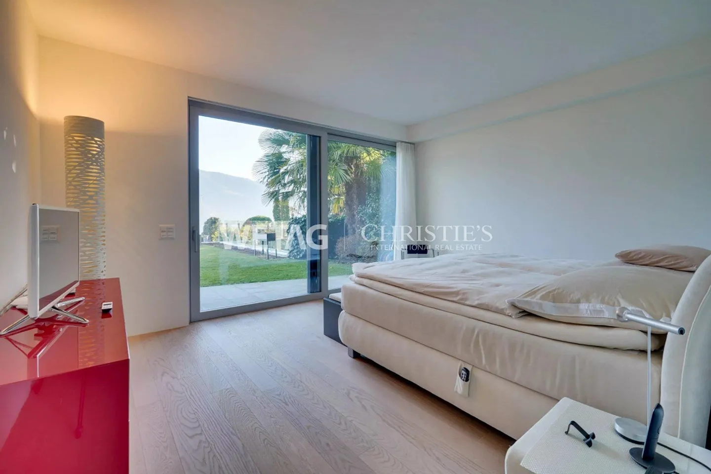 Appartamento duplex di lusso con giardino privato e vista mozzafiato in vendita ad Ascona - Foto 5 di 13