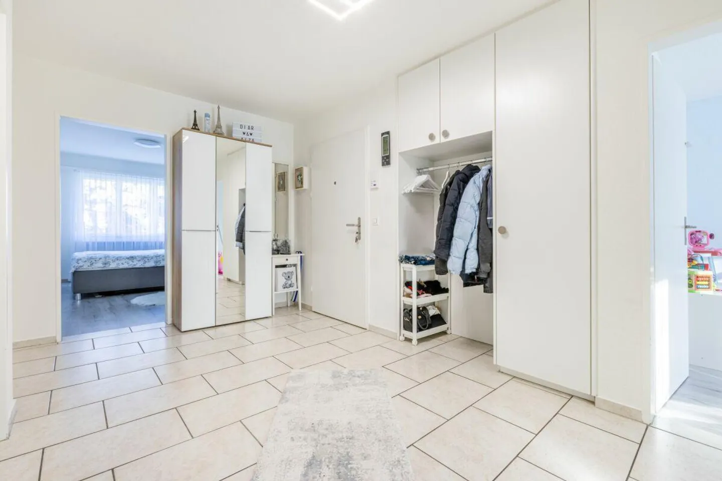 5.5-Room Apartment in a Central Location in Winterthur - Photo 2 of 20