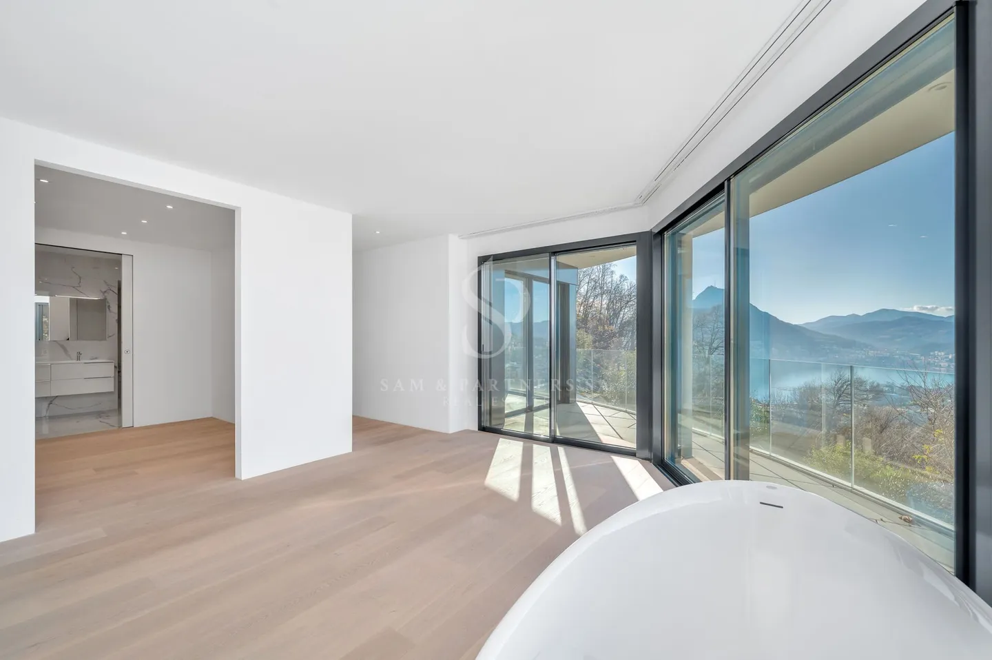 Villa moderne avec piscine - Photo 11 sur 16