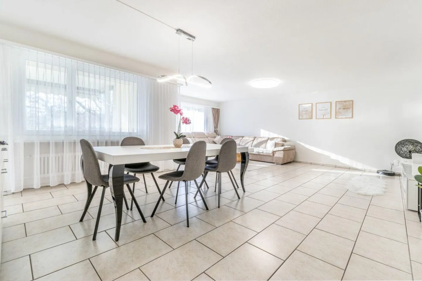 5.5-Room Apartment in a Central Location in Winterthur - Photo 3 of 20