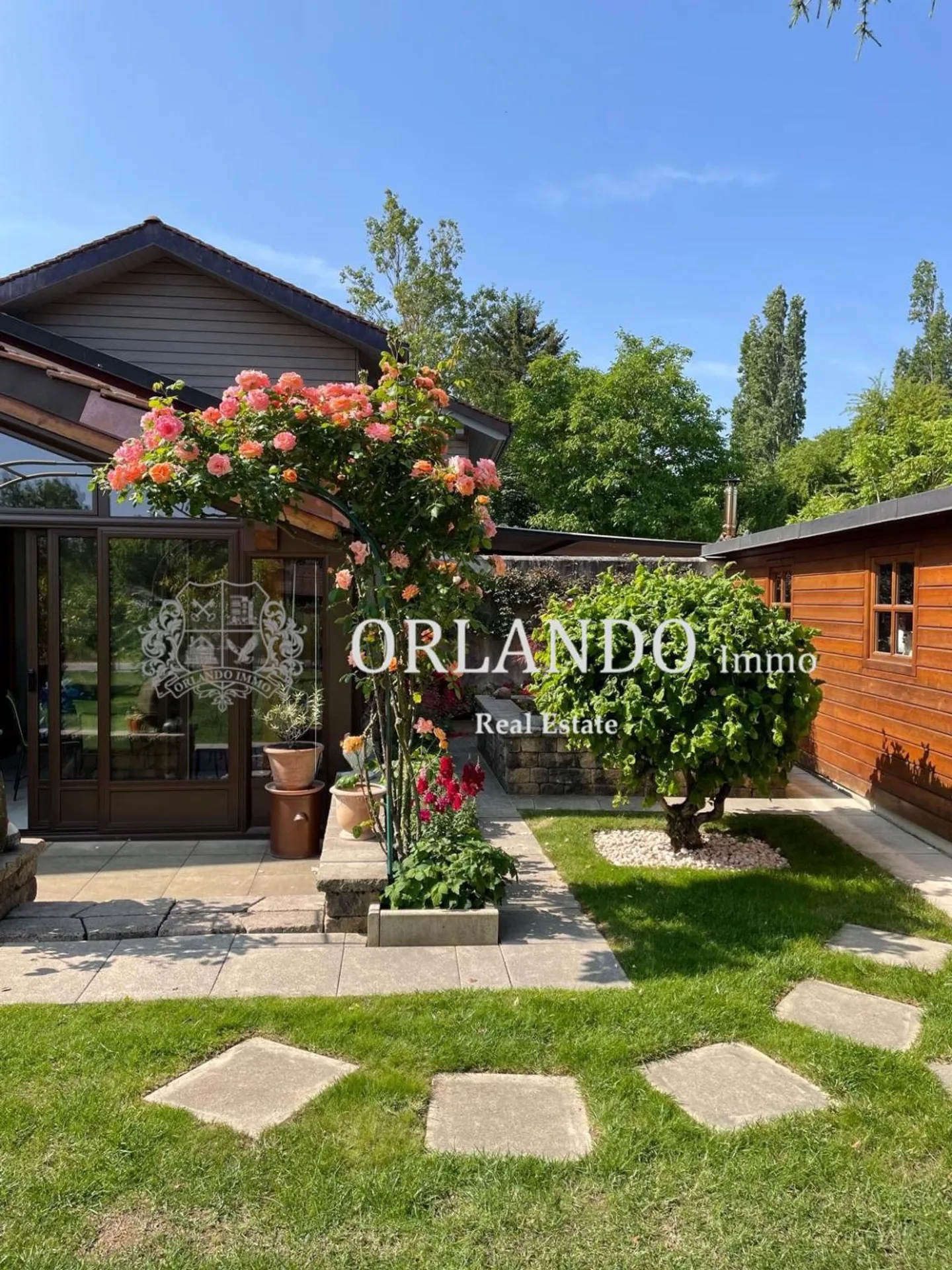 Casa singola in affitto - Foto 1 di 17