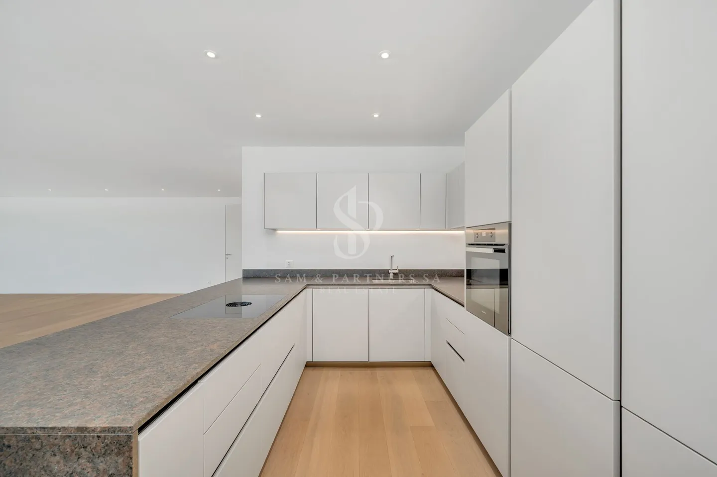 Villa moderne avec piscine - Photo 6 sur 16