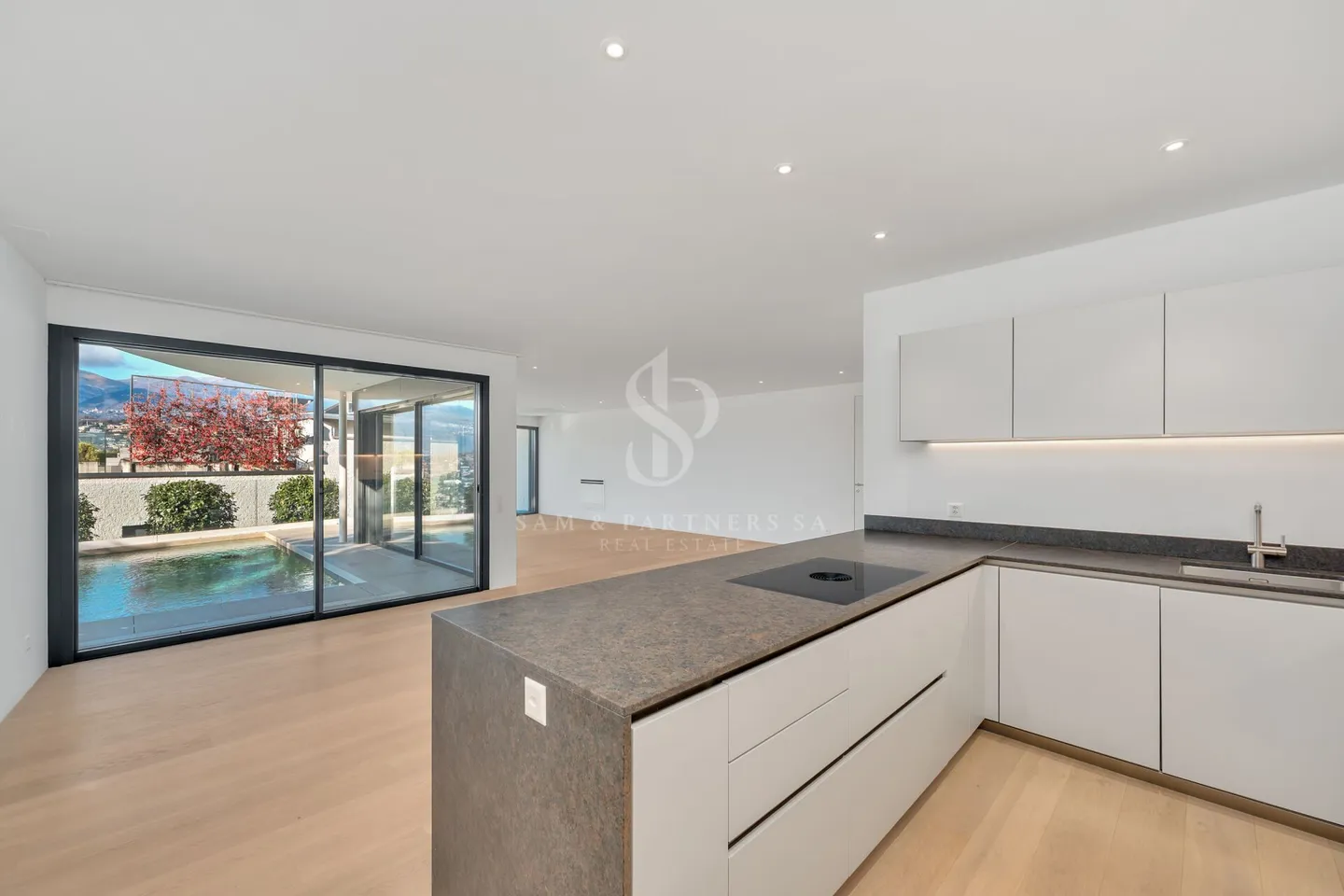 Villa moderne avec piscine - Photo 7 sur 16