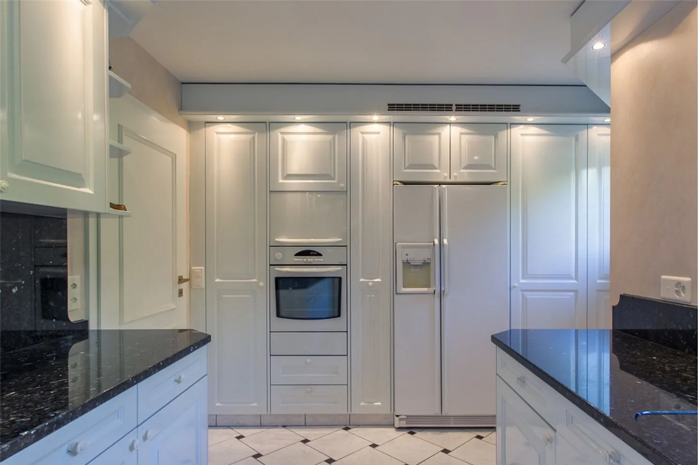 Awake Villa with Idyllic Garden - Photo 7 of 13