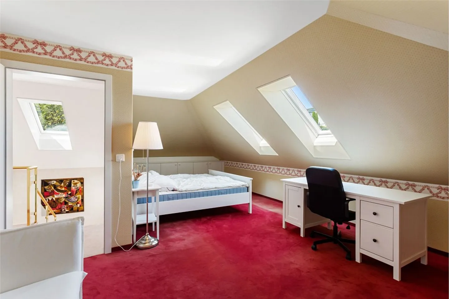 Awake Villa with Idyllic Garden - Photo 11 of 13