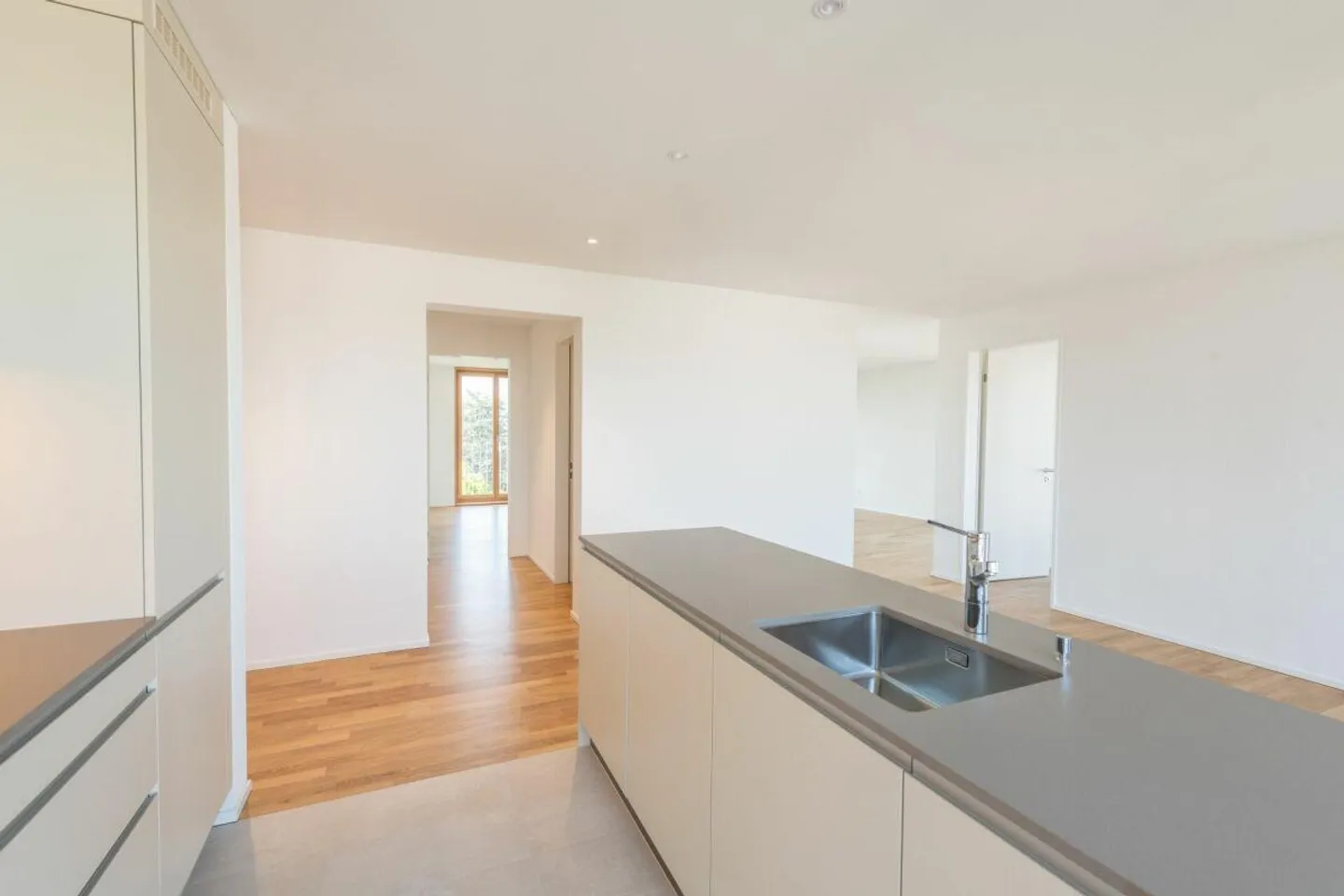 Attraktive 3.5-Zimmerwohnung an zentraler Lage in Rapperswil zu vermieten! - Photo 4 sur 12