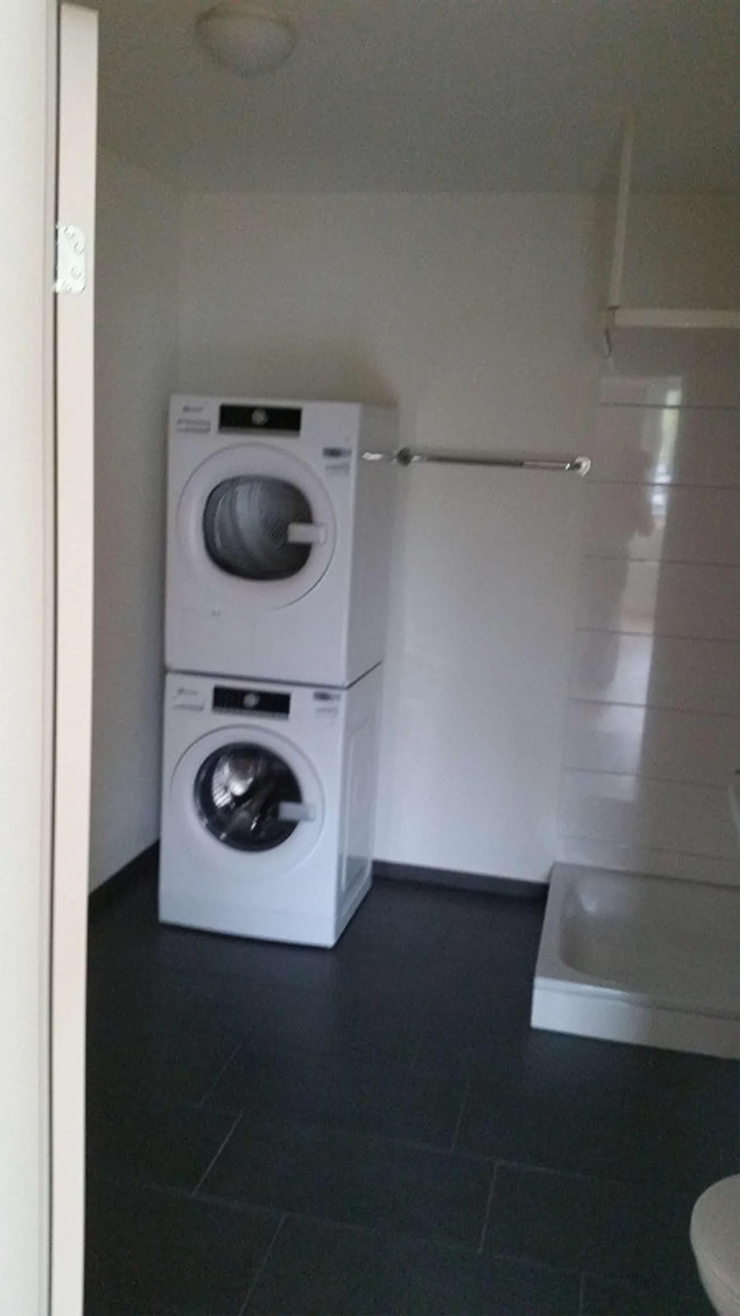 Appartement moderne situé au centre de Hedingen - Photo 3 sur 10