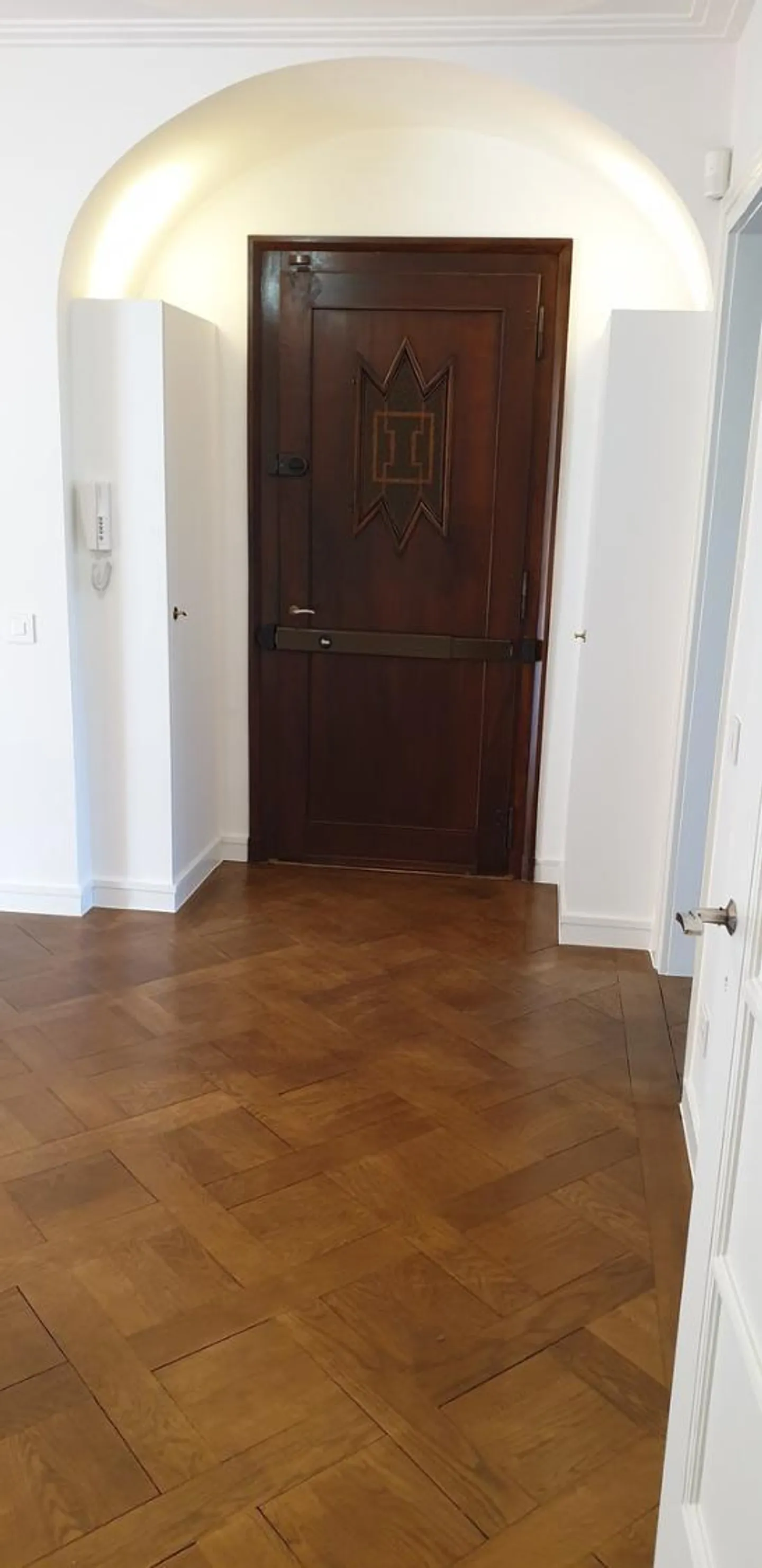 Appartement spacieux aux Eaux-Vives - Photo 1 sur 13