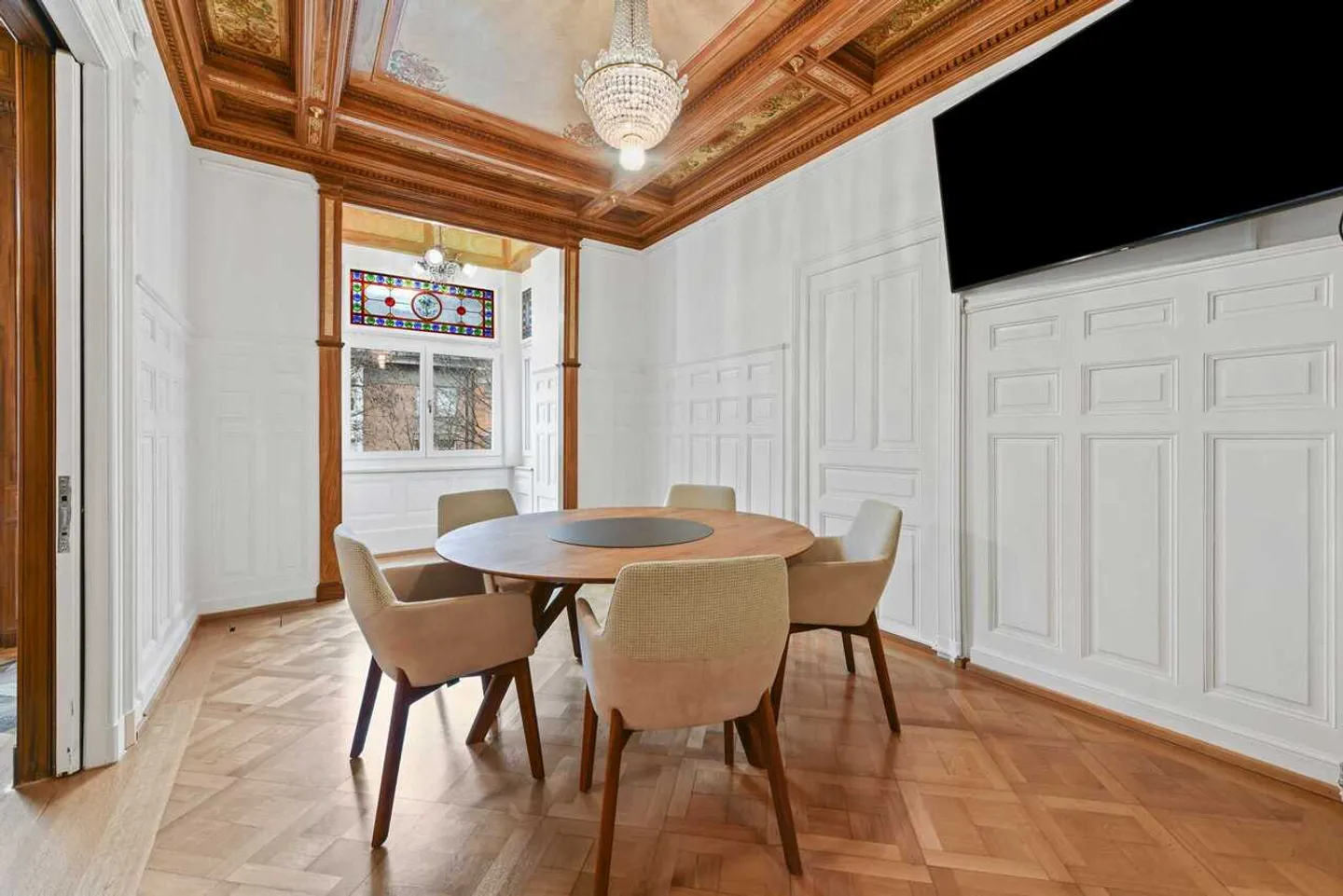 Bureau ancien meublé avec terrasse dans un emplacement de choix à Zurich - Photo 5 sur 13