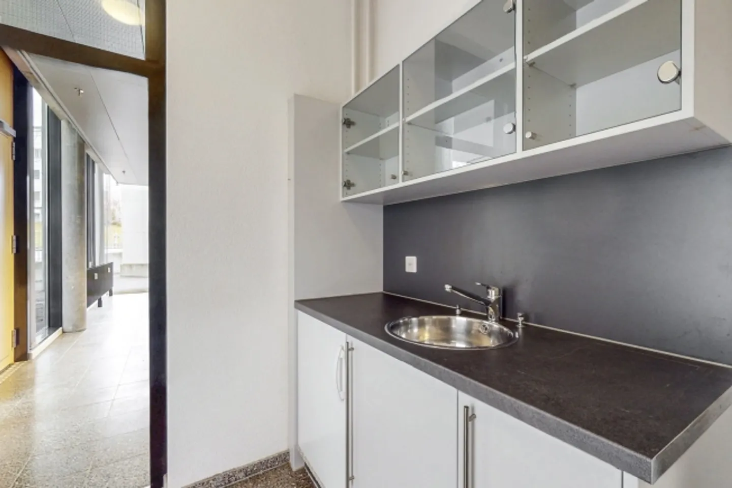 Bureau, Showroom ou plus - Photo 5 sur 11