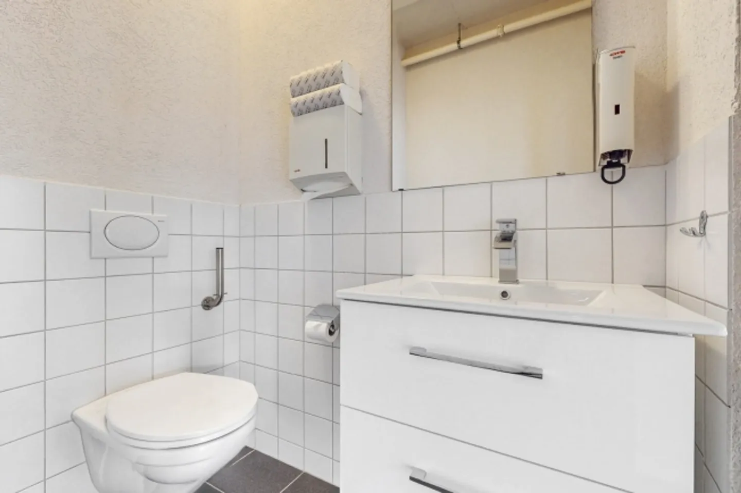 Bureau, Showroom ou plus - Photo 7 sur 11