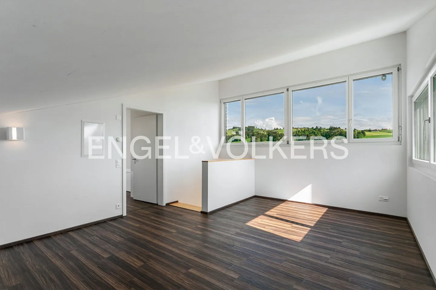 Grosszügiges Zuhause an ruhiger Lage - Foto 9 di 14