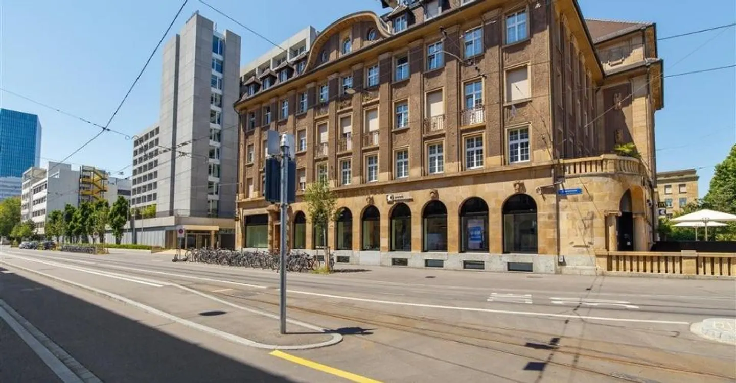 Commercial space in a central location - directly at the Badischer Bahnhof - Photo 1 of 4
