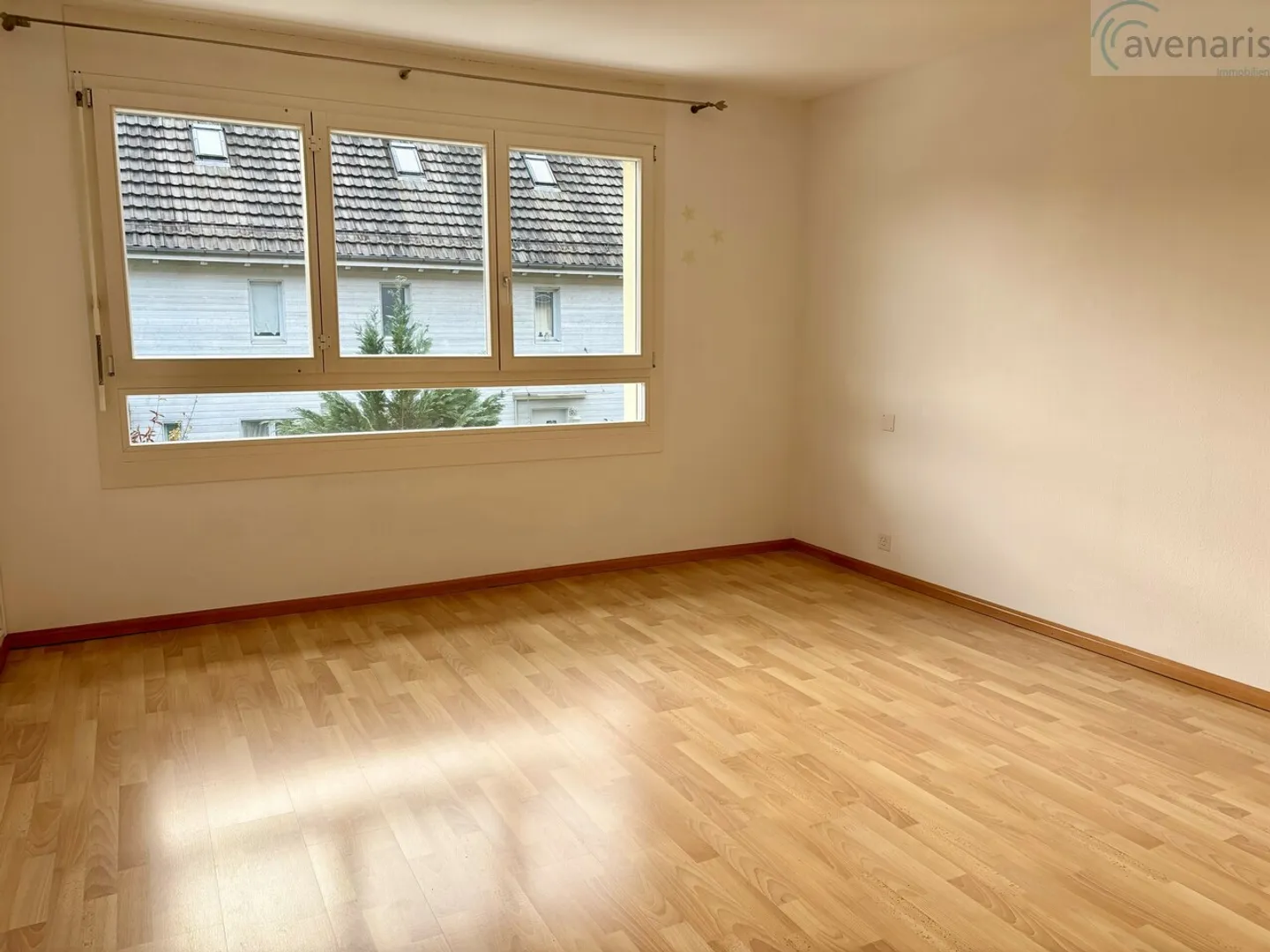 Casa bifamiliare spaziosa in una posizione centrale - Foto 8 di 16