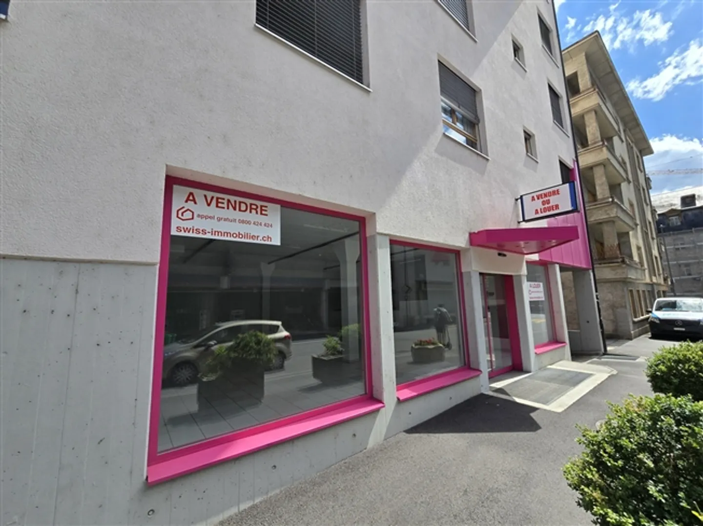 Commercial Area - Sion - Rental Opportunity - EXCLUSIVITY - Photo 1 of 13