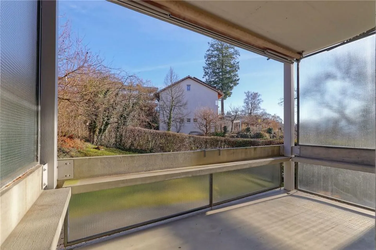 Stylish 4½-room apartment with heated hobby room in a popular location - Photo 8 of 13