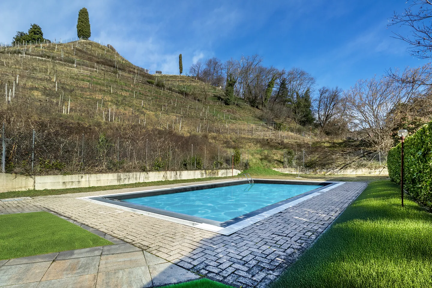 Stylish apartment in a residential complex with swimming pool - Photo 11 of 12