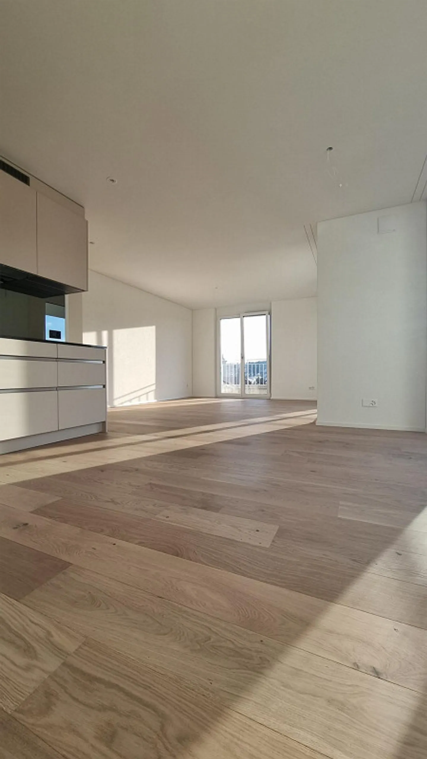 Helle Wohnung mit Balkon - Foto 5 von 15