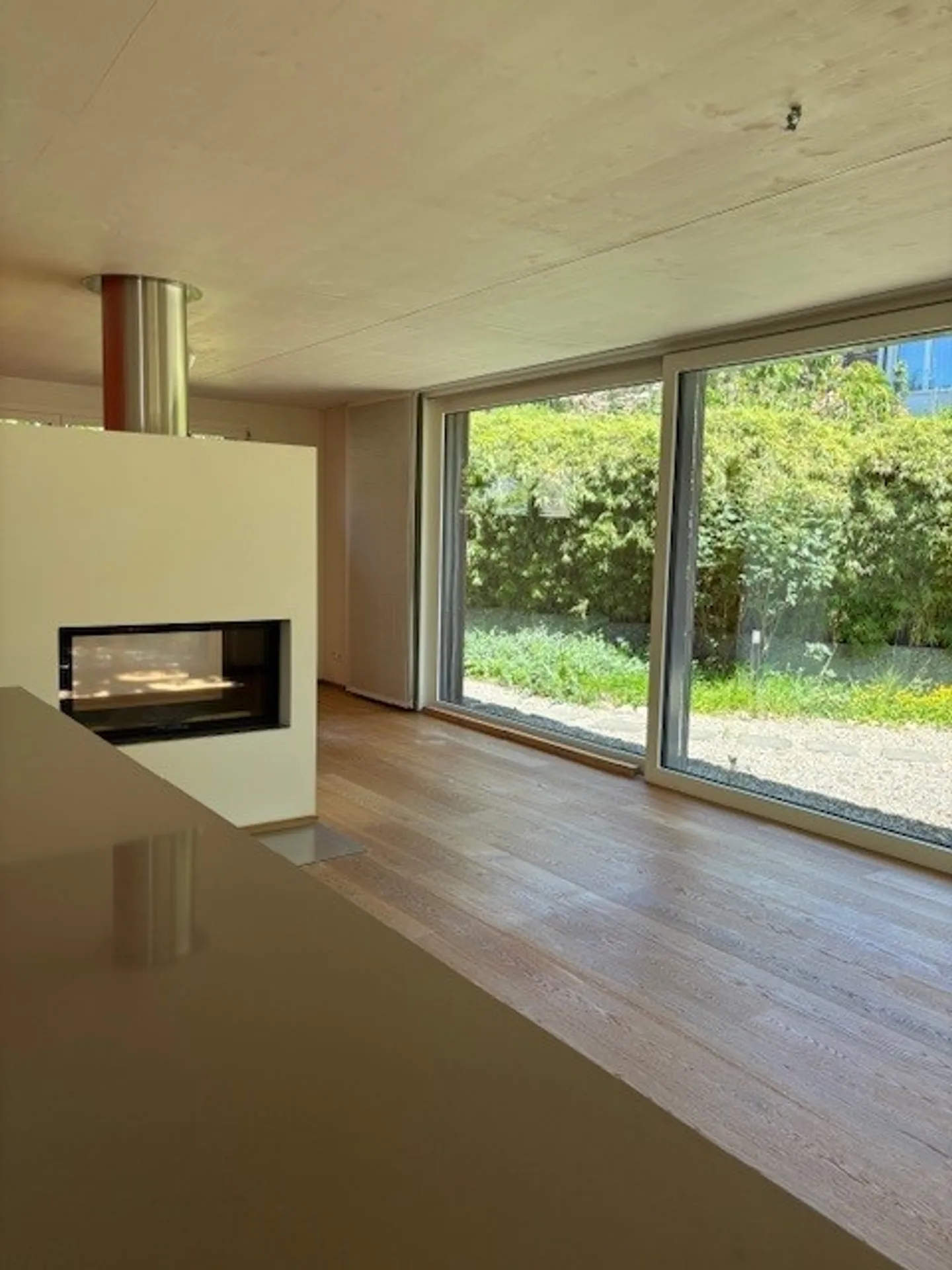 Ein Ort zum Ankommen: Idyllisches 3.5-Zimmer-Einfamilienhaus mit Garten - Photo 4 of 33
